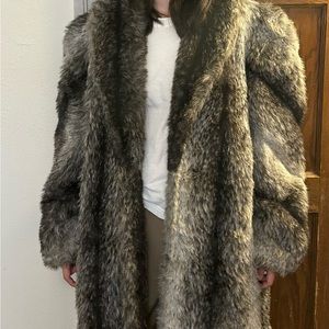Maxi vintage fur coat